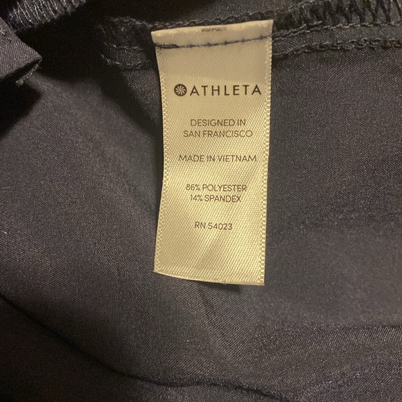 Athleta Tribeca Crop pants, navy blue, size 2 - Picture 9 of 11